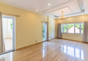 5 Bedroom Villa For Rent - Bassac Garden City, Tonle Bassac, Phnom Penh thumbnail