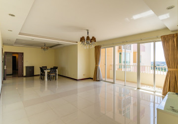 4 Bedroom Apartment For Rent - Rose Garden, Tonle Bassac, Phnom Penh thumbnail