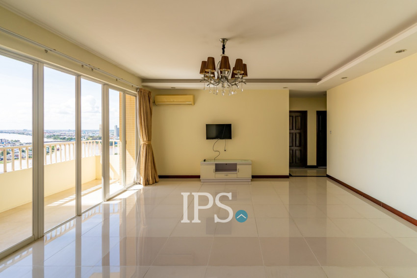 4 Bedroom Apartment For Rent - Rose Garden, Tonle Bassac, Phnom Penh