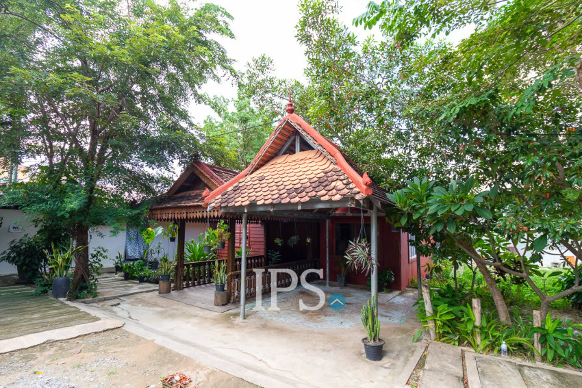 1 Bedroom Compound Wooden House For Rent - Svay Dangkum, Siem Reap