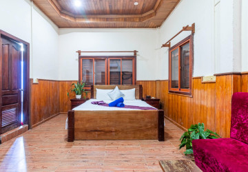 1 Bedroom Compound Wooden House For Rent - Svay Dangkum, Siem Reap thumbnail