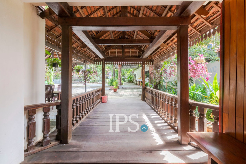 1 Bedroom Compound Wooden House For Rent - Svay Dangkum, Siem Reap