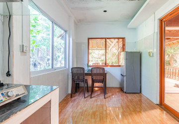 1 Bedroom Compound Wooden House For Rent - Svay Dangkum, Siem Reap thumbnail