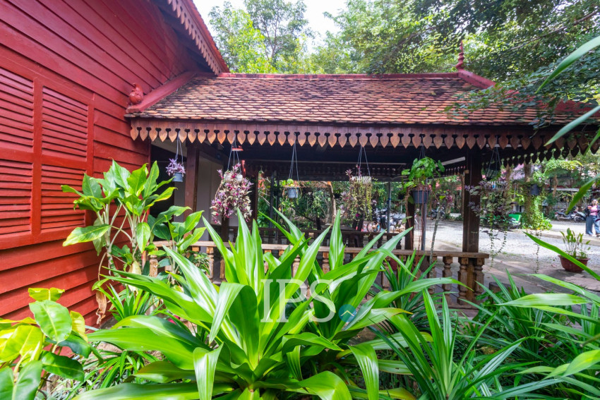 1 Bedroom Compound Wooden House For Rent - Svay Dangkum, Siem Reap