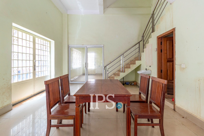 4 Bedroom Flat For Sale - Kouk Chak, Siem Reap