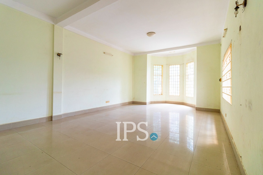 4 Bedroom Flat For Sale - Kouk Chak, Siem Reap