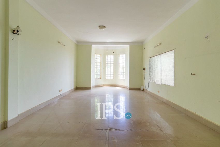 4 Bedroom Flat For Sale - Kouk Chak, Siem Reap