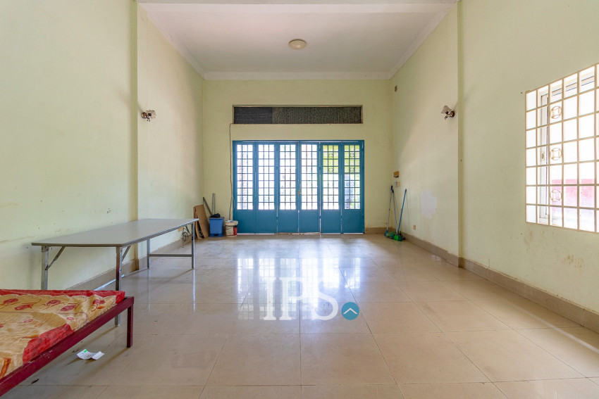 4 Bedroom Flat For Sale - Kouk Chak, Siem Reap