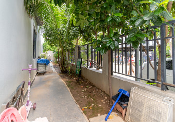 4 Bedroom Link Villa For Rent - Borey Chip Mong  598, Chrang Chamres,  Phnom Penh thumbnail