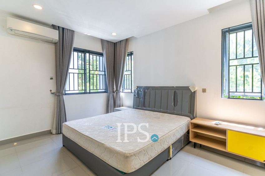 4 Bedroom Link Villa For Rent - Borey Chip Mong  598, Chrang Chamres,  Phnom Penh