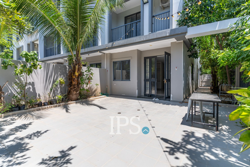4 Bedroom Link Villa For Rent - Borey Chip Mong  598, Chrang Chamres,  Phnom Penh