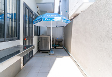 4 Bedroom Link Villa For Rent - Borey Chip Mong  598, Chrang Chamres,  Phnom Penh thumbnail