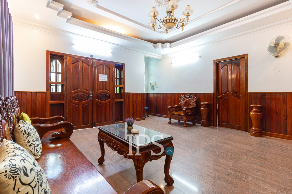 3 Bedroom Apartment For Rent - Svay Dangkum, Siem Reap - Image 3