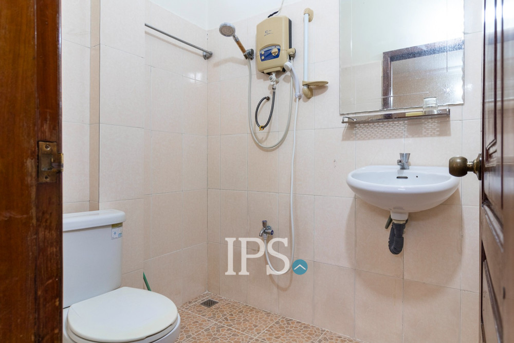 3 Bedroom Apartment For Rent - Svay Dangkum, Siem Reap - Image 15