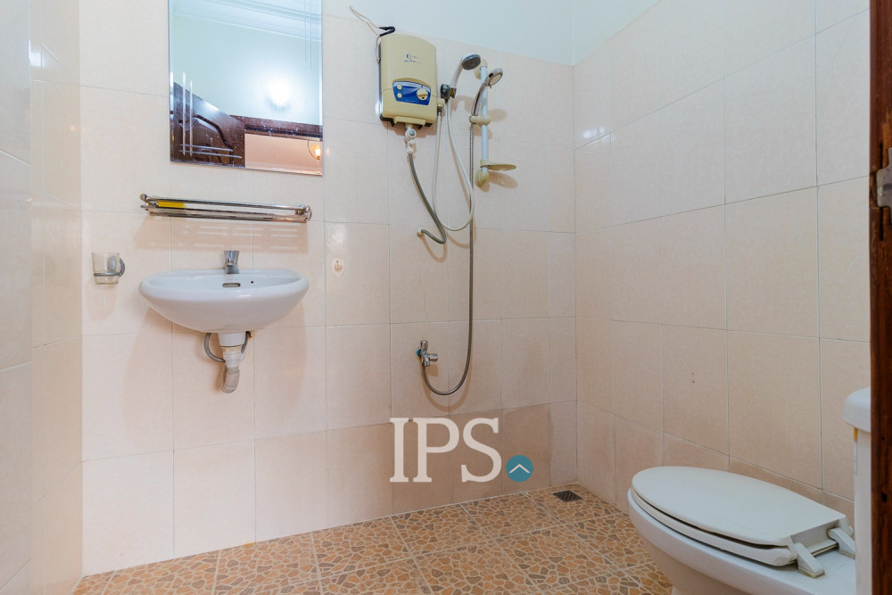 3 Bedroom Apartment For Rent - Svay Dangkum, Siem Reap - Image 18