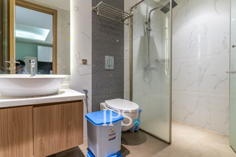 2 Bedroom Condo For Rent - The Penthouse, Tonle Bassac, Phnom Penh - Image 12