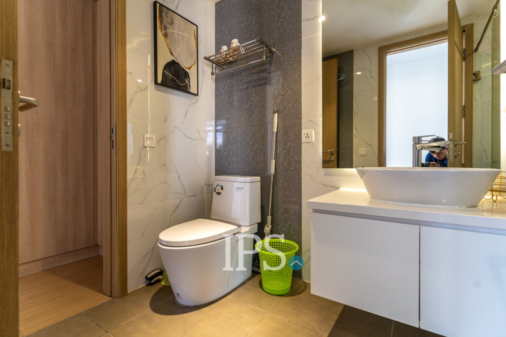 2 Bedroom Condo For Rent - The Penthouse, Tonle Bassac, Phnom Penh - Image 13