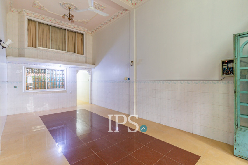 4 Bedroom Shophouse For Rent - Boeung Kak 1, Phnom Penh