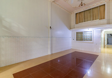 4 Bedroom Shophouse For Rent - Boeung Kak 1, Phnom Penh thumbnail