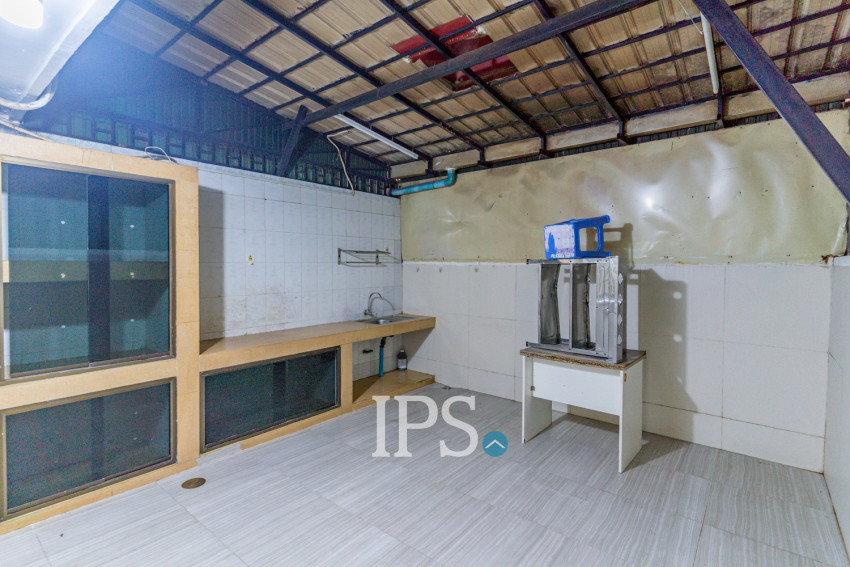 4 Bedroom Shophouse For Rent - Boeung Kak 1, Phnom Penh