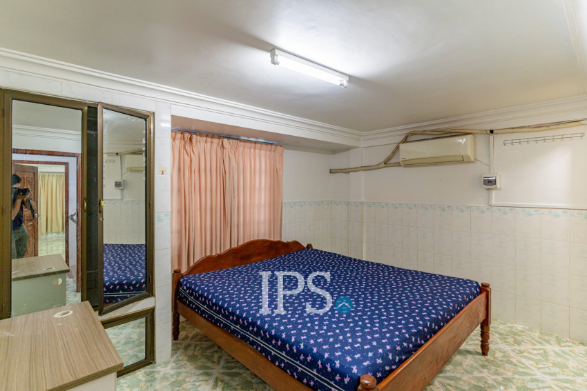 4 Bedroom Shophouse For Rent - Boeung Kak 1, Phnom Penh