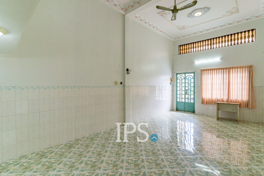 4 Bedroom Shophouse For Rent - Boeung Kak 1, Phnom Penh