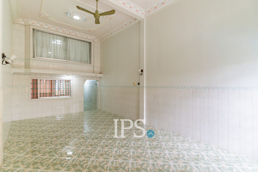 4 Bedroom Shophouse For Rent - Boeung Kak 1, Phnom Penh