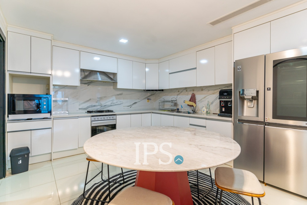 15th Floor 4 Bedroom Condo For Sale - De Castle Noblesse, Beoung Kak 1, Phnom Penh - Image 7 15th Floor 4 Bedroom Condo For Sale - De Castle Noblesse, Beoung Kak 1, Phnom Penh - Image 7