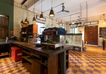 125 Sqm Retail Space For Rent - Sala Kamruek, Siem Reap thumbnail