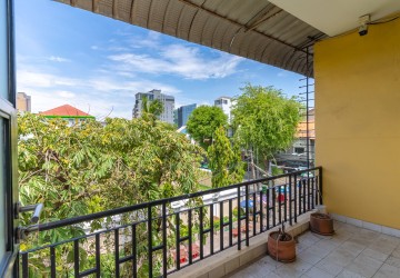 Renovated Loft 1 Bedroom Apartment For Sale - Chakto Mukh, Phnom Penh thumbnail