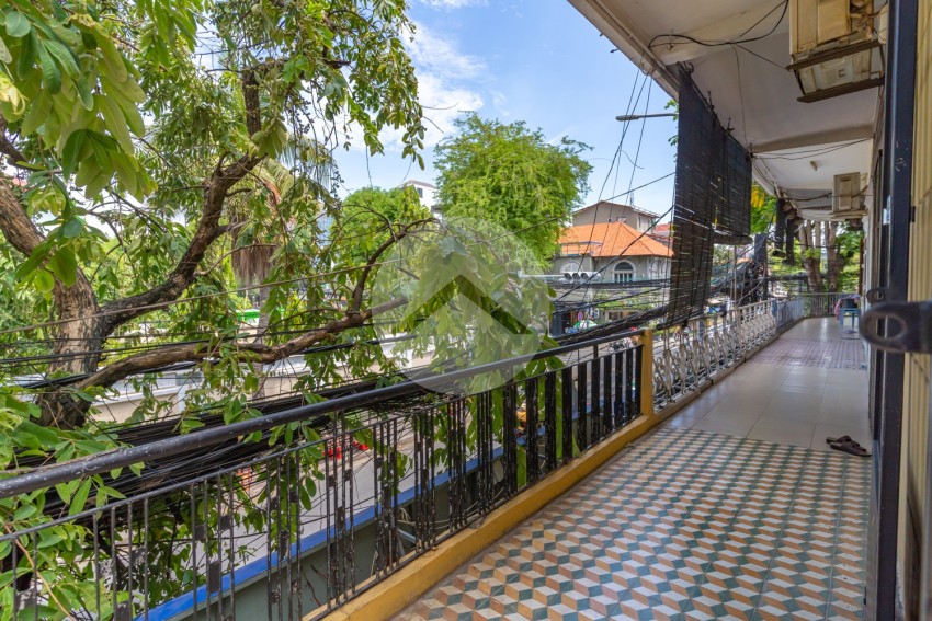 Renovated Loft 1 Bedroom Apartment For Sale - Chakto Mukh, Phnom Penh