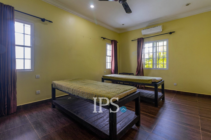 4 Bedroom Commercial Villa For Rent - Svay Dangkum, Siem Reap