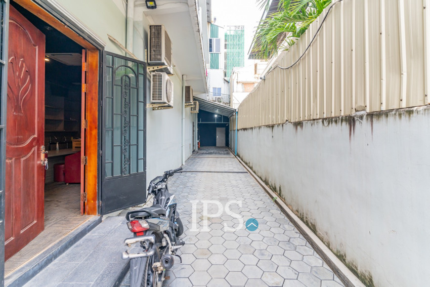 3 Storey Shophouse For Rent - Beoung Raing, Phnom Penh