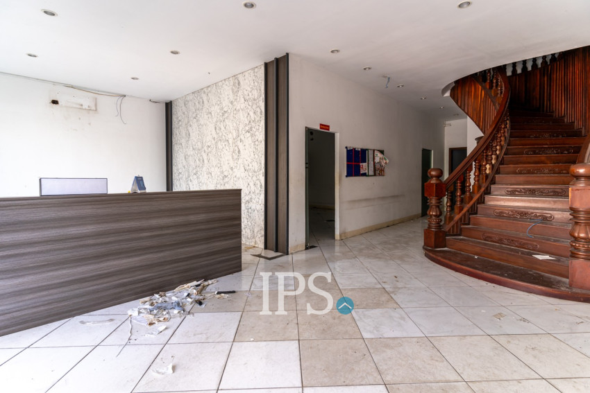 4 Storey Double Shophouse For Rent - Beoung Raing, Phnom Penh