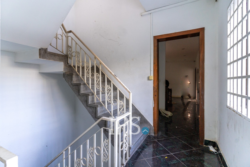 4 Storey Double Shophouse For Rent - Beoung Raing, Phnom Penh