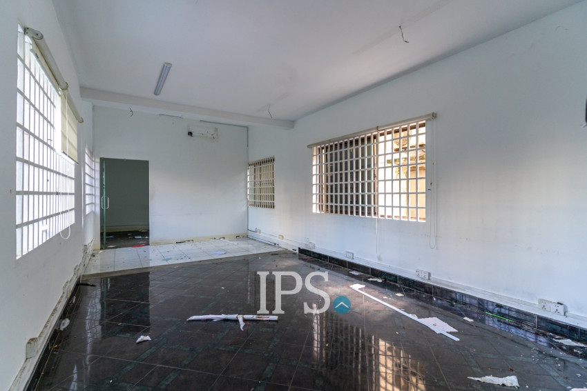 4 Storey Double Shophouse For Rent - Beoung Raing, Phnom Penh