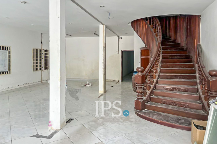 4 Storey Double Shophouse For Rent - Beoung Raing, Phnom Penh