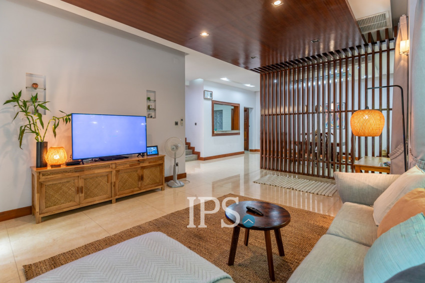 4 Bedroom Villa For Rent - Tonle Bassac, Phnom Penh