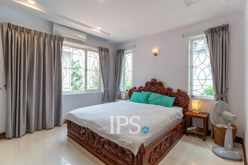 4 Bedroom Villa For Rent - Tonle Bassac, Phnom Penh