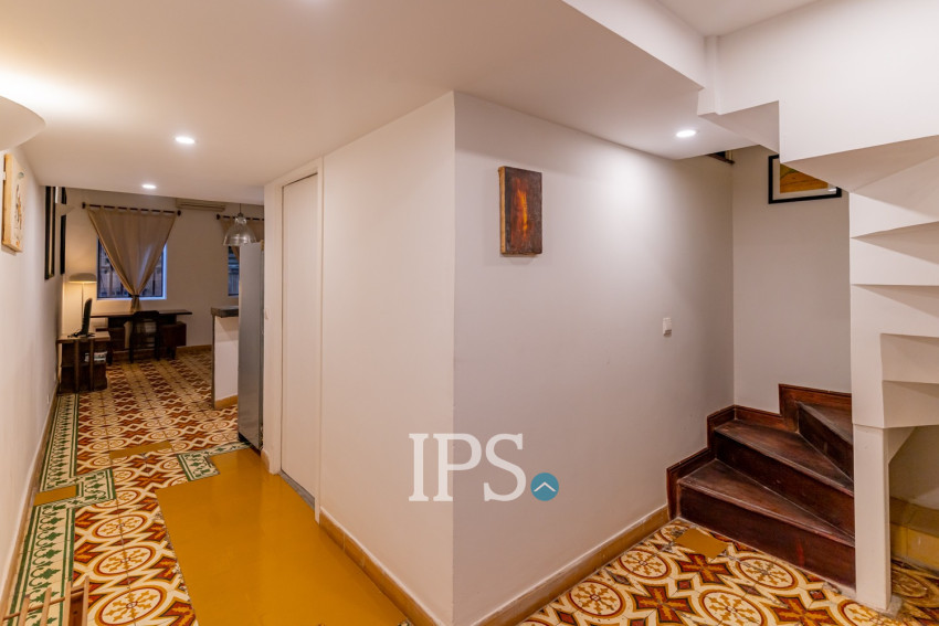 Renovated Loft 1 Bedroom Apartment For Rent - Phsar Chas, Phnom Penh