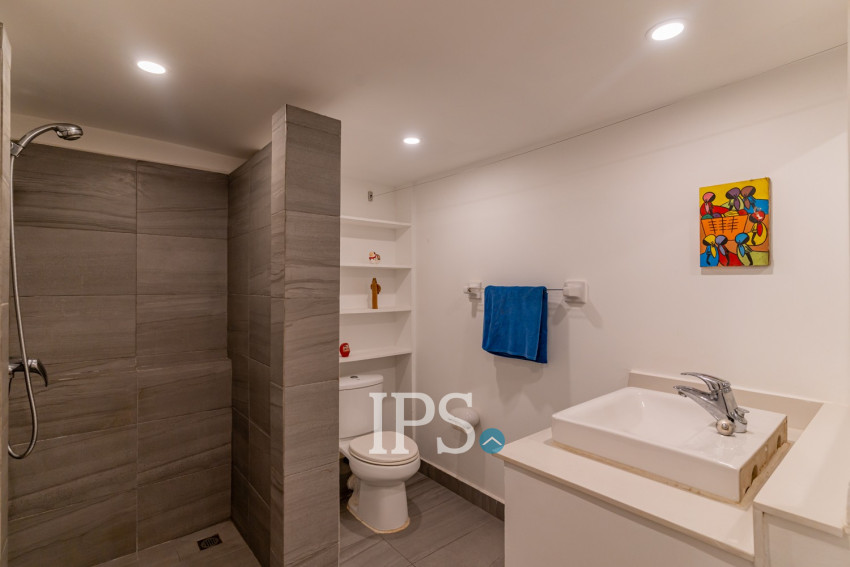 Renovated Loft 1 Bedroom Apartment For Rent - Phsar Chas, Phnom Penh