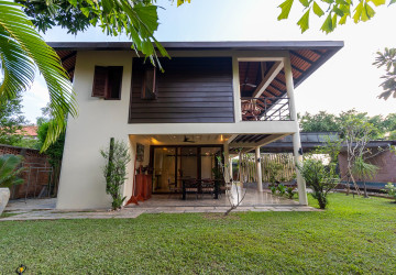 3 Bedroom Villa For Rent - Svay Dangkum, Siem Reap thumbnail