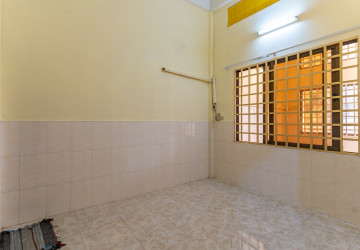 4 Bedroom Shophouse For Rent - BKK1, Phnom Penh thumbnail