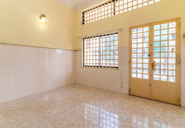 4 Bedroom Shophouse For Rent - BKK1, Phnom Penh thumbnail