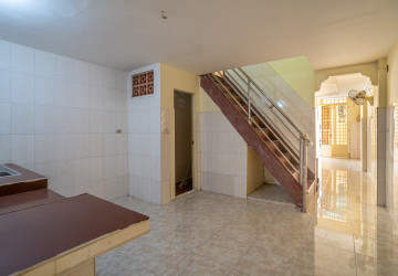 4 Bedroom Shophouse For Rent - BKK1, Phnom Penh thumbnail