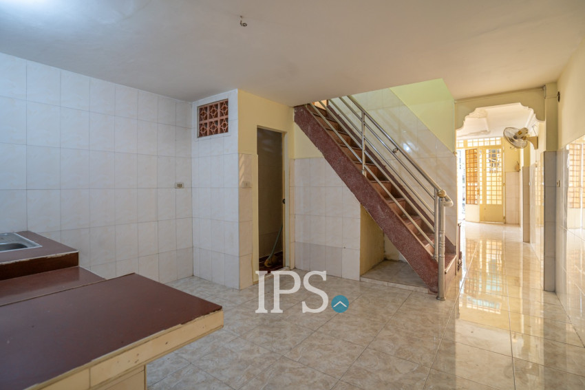 4 Bedroom Shophouse For Rent - BKK1, Phnom Penh