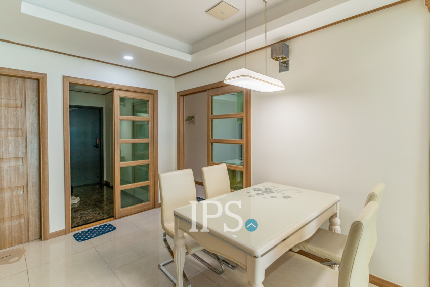 2 Bedroom Condo For Rent - De Castle Royal, BKK1, Phnom Penh