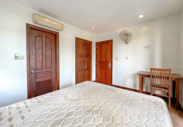 2 Bedroom Apartment For Rent - Riverside, Slor Kram, Siem Reap thumbnail