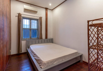 2 Bedroom Apartment For Rent - Slor Kram, Siem Reap thumbnail