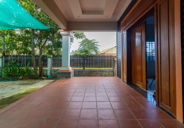 2 Bedroom House For Rent - Slor Kram, Siem Reap thumbnail